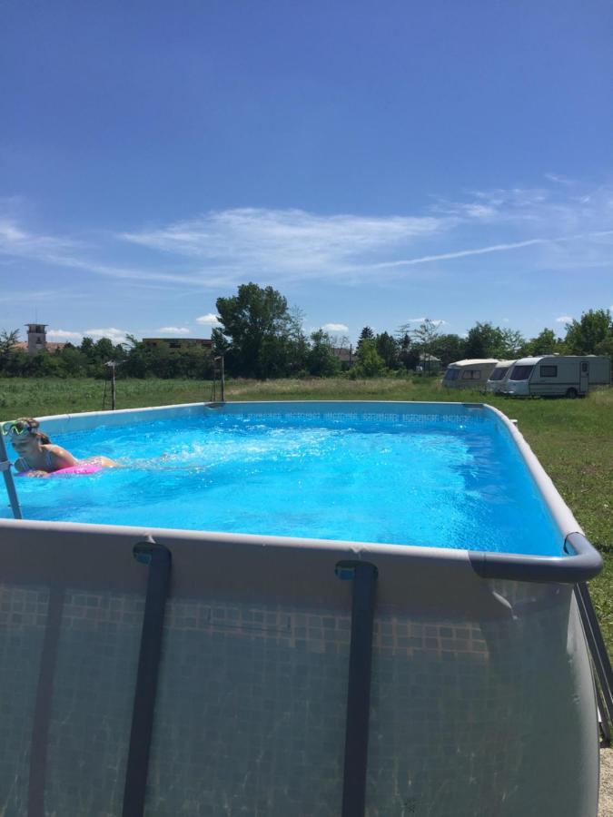 Camping La Foisor Turda Exterior photo