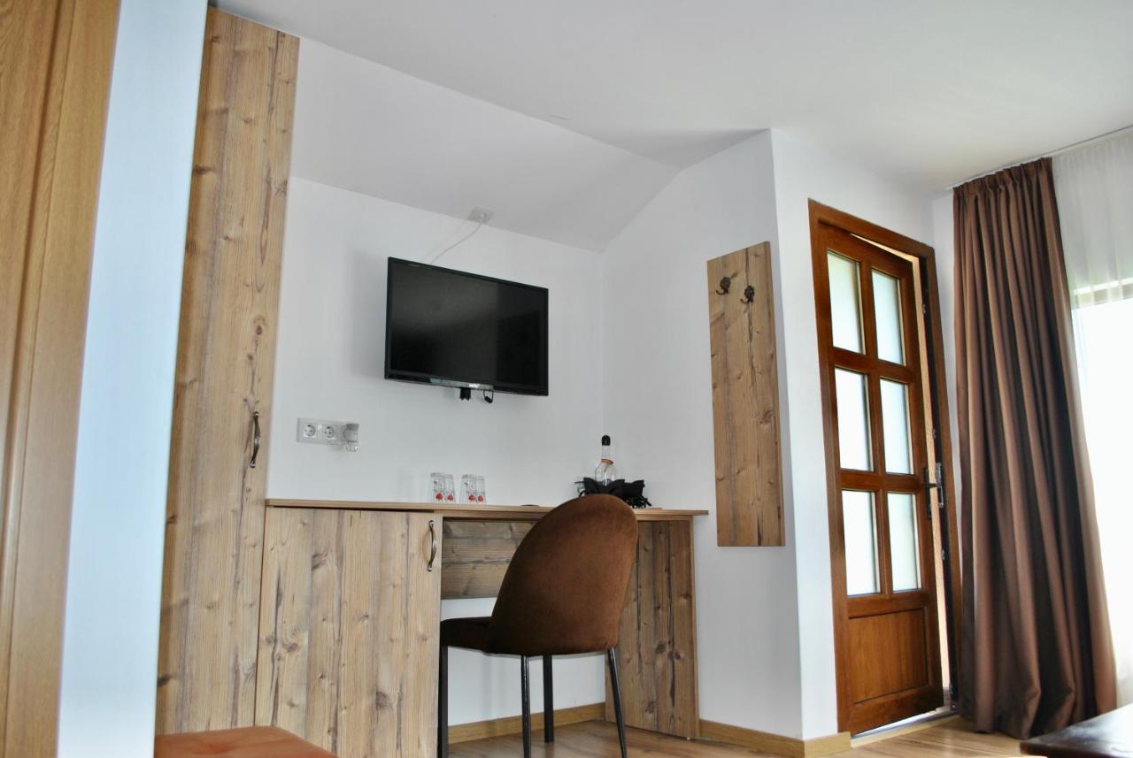 Camping La Foisor Turda Exterior photo